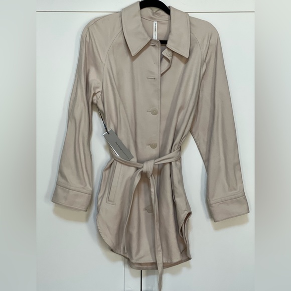 Aritzia Babaton Gamma Jacket - Picture 1 of 4